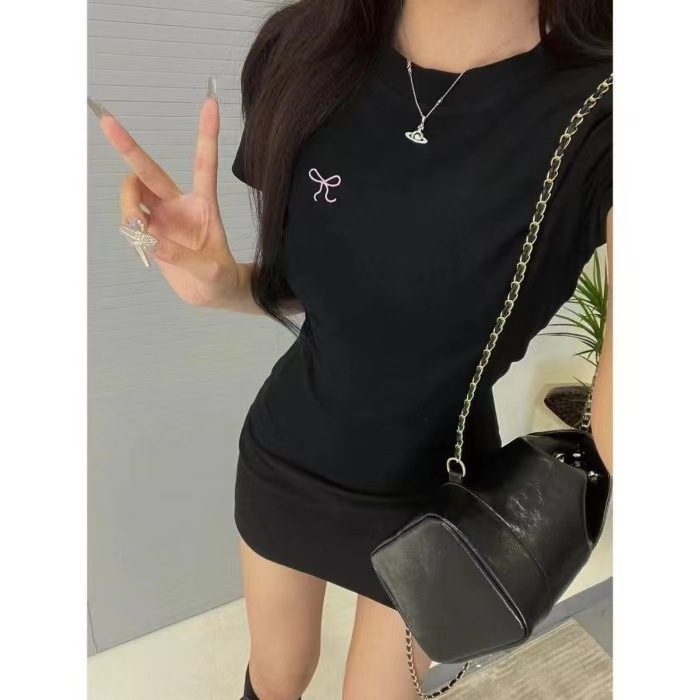 蝶刺繍半袖 Tシャツ女性のための 2025 夏の新スリムフィット右肩甘くてスパイシーな学生ラウンドネックボトリングトップ|undefined