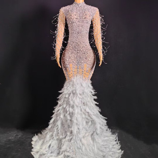 ��˹�¿�Ů����܇ģ�赸ˮ荺�ɫ��ë�Lȹ��β�Y����̨�ݳ����b