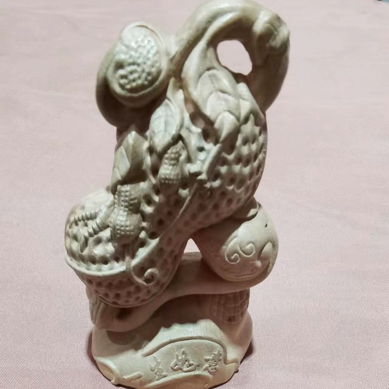 桃の木のハンドルの文章はハンドルの部品の屋台を遊んでいます。|undefined