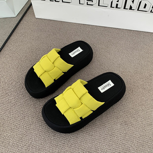 �����ЬŮ�r�о��������⴩�OӋ���������mһ��ɳ���_�R����ЬŮ
