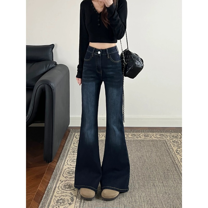 Sweet and petite, 2026 summer new American-style slim-fit, figure-flattering, leg-lengthening, non-clingy, elastic flared jeans for women