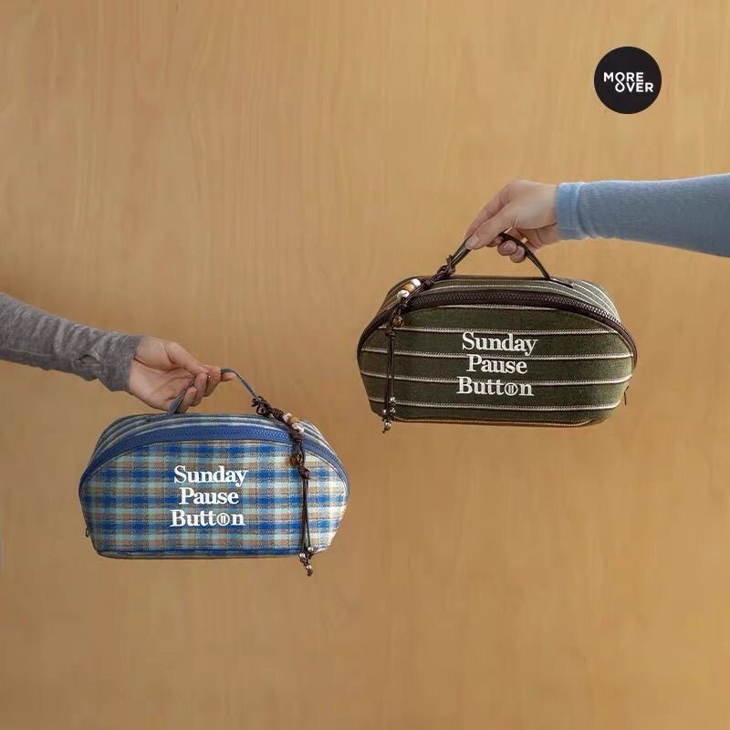 New waterproof makeup bag with large capacity for toiletries, portable travel storage bag, striped plaid small hard case K3 New waterproof makeup bag with large capacity for toiletries, portable travel storage bag, striped plaid small hard case K3