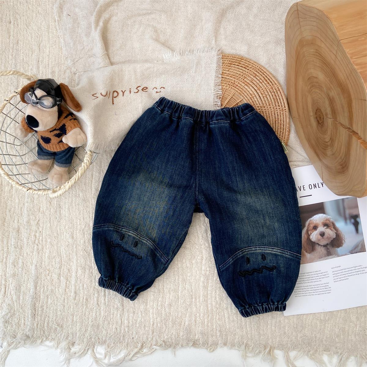 2025 modelos de primavera y otoño ropa para niños coreanos estilo occidental clase a niños de 1 a 3 años ropa de bebé suéter jeans traje de dos piezas