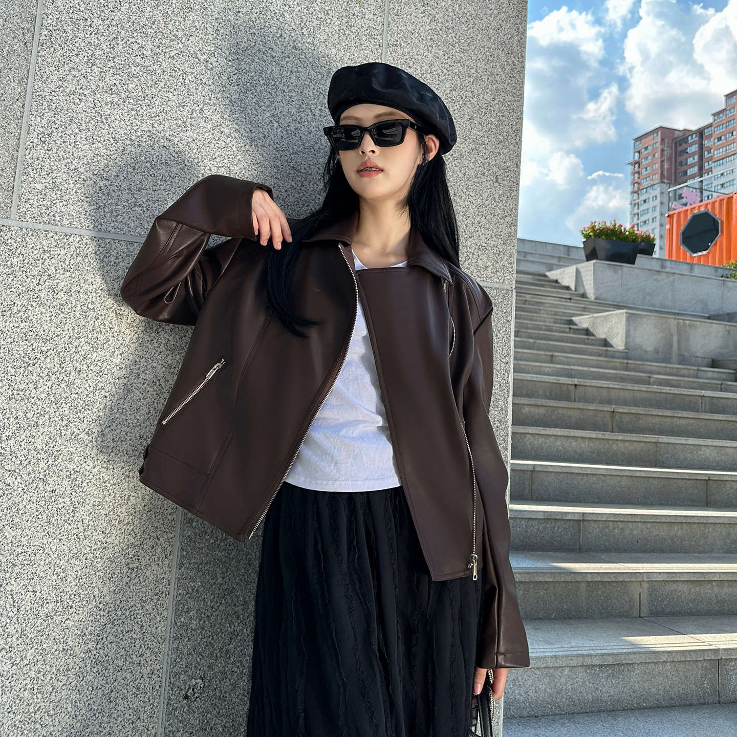 Women's Leather Jacket with Diagonal Zipper, New Spring/Autumn Style, Loose Fit for Petite Figures, Pu Biker Jacket, Commuter Outerwear, Japanese/Korean Casual Style
