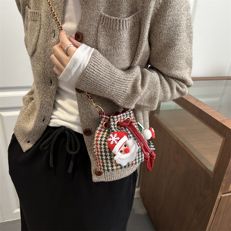 Bolsa de hombro de estilo coreano a cuadrícula extranjera para hombres y mujeres, mini bolso de cubo de bebé, nuevo bolso de cadena para niños