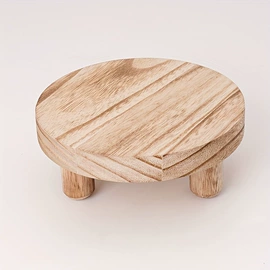 针线缝纫;服装机械设备;木质工艺品
