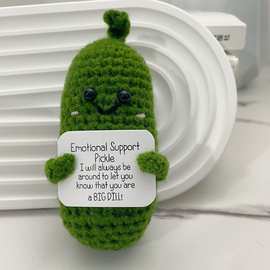 亚马逊跨境新款可爱正能量情感黄瓜泡菜玩偶手工针织创意礼物