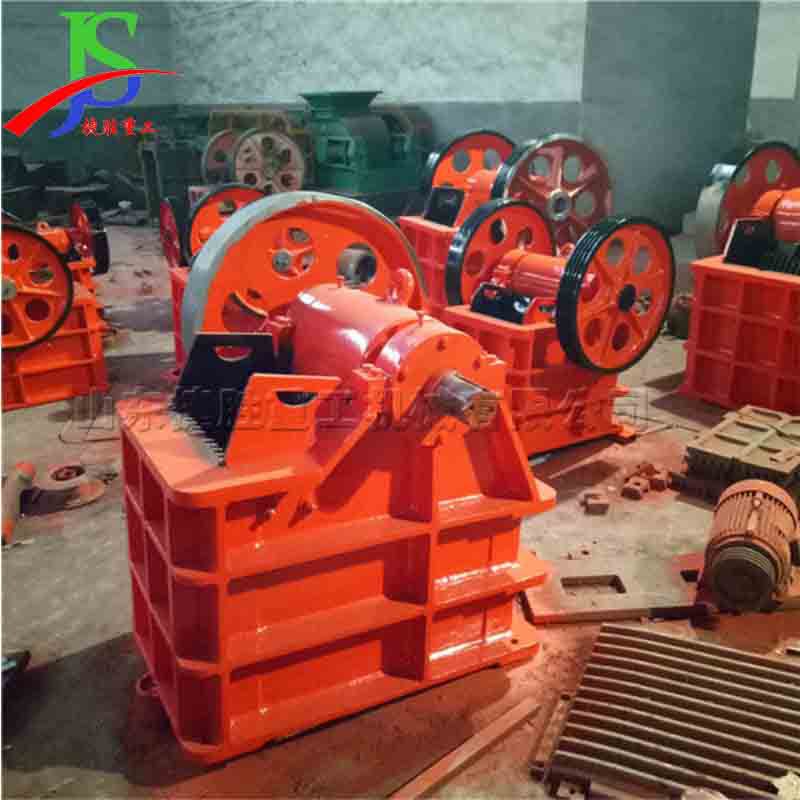 Equipo de trituración de piedra caliza de dureza media ingeniería de construcción cemento triturador tipo cocodrilo equipo de trituración de desechos metálicos