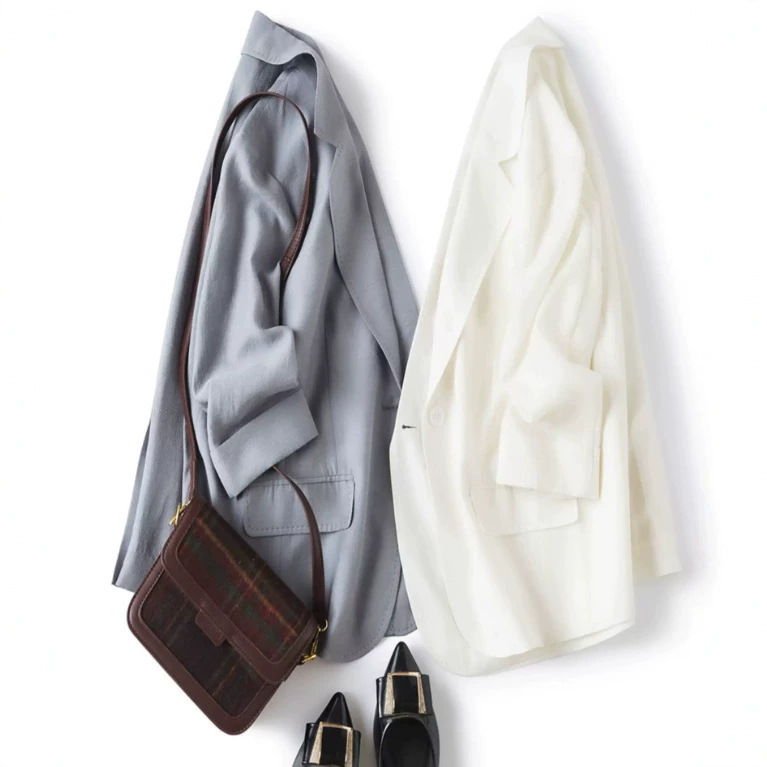 Elegant new summer style light luxury acetate textured dark pattern lightweight blazer with three-quarter sleeves and slim fit Elegant new summer style light luxury acetate textured dark pattern lightweight blazer with three-quarter sleeves and slim fit