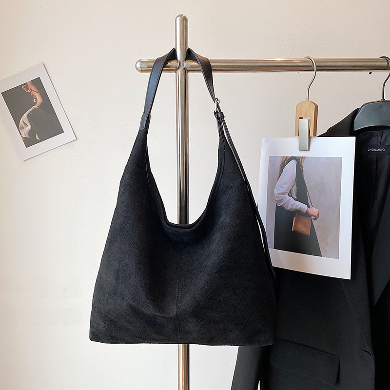 Bolso rosa coreano perezoso2024 nuevo paquete de transporte de hombro de gran capacidad suave pito