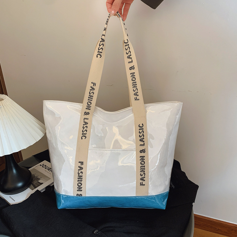 Fashionable one-shoulder bag