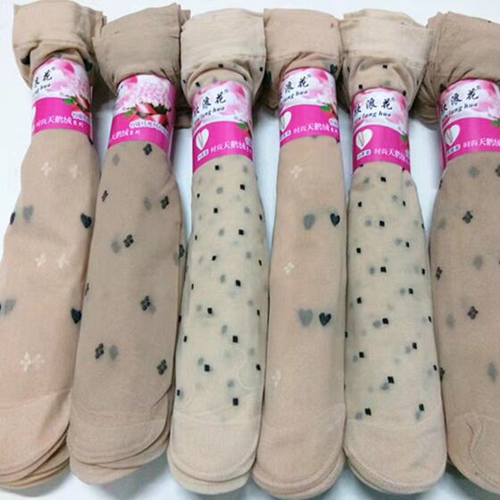 Spring and summer ladies small jacquard short stockings comfortable breathable velvet thin stockings pair of socks floor socks wholesale
