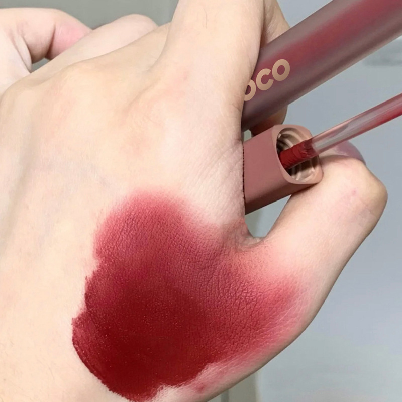Pinkcocoリップクリームのつや消しはコップの口紅の柔らかい霧の綿のあめの唇の釉薬をつけないで保湿します。|undefined