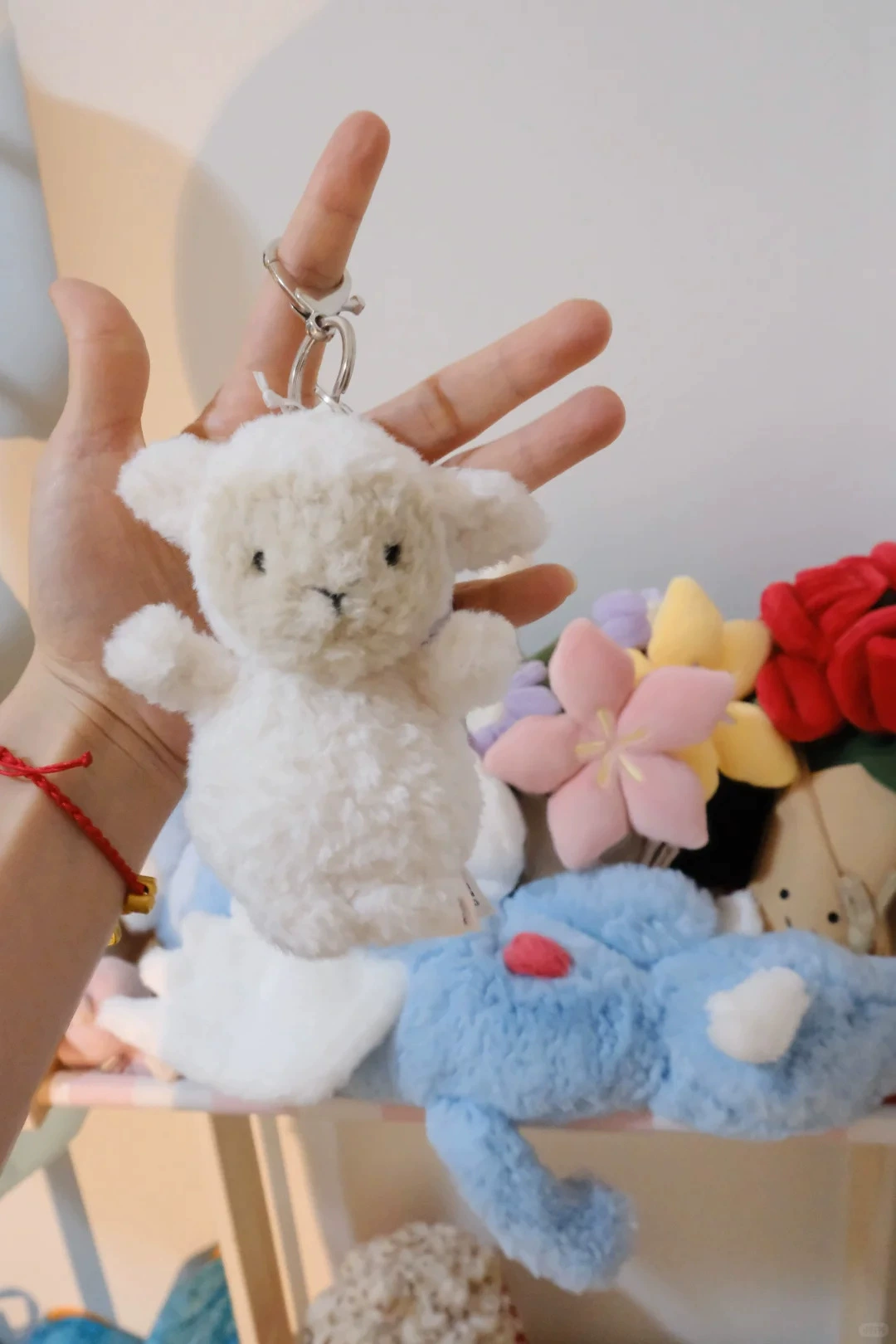 Cotton pendant, tennis rabbit