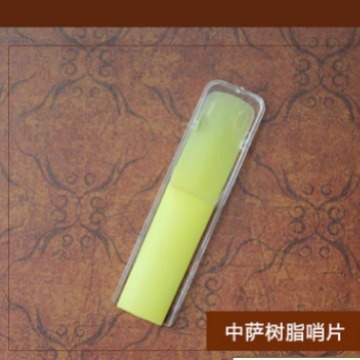 Soprano saxophone, alto saxophone, B flat clarinet resin reed, plastic reed available in three colors