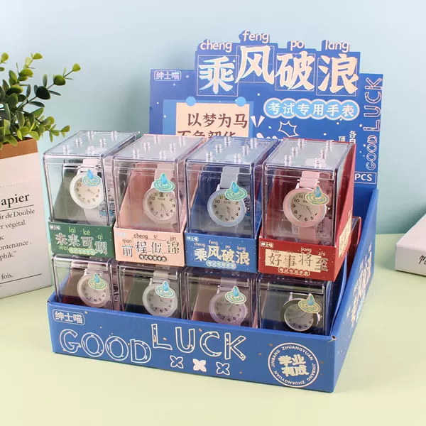 Quartz watches, 38, 12 pieces