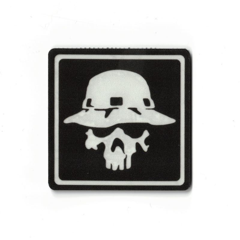 Brazalete de PVC Velcro diablo pirata serie de peces reflectores de luz nocturna insignia moral insignia gancho de disparo compuesto