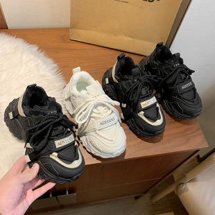 ��ɫ�W�����ϵ�ЬŮ����2025�����С�����ɸ�������\��Ь