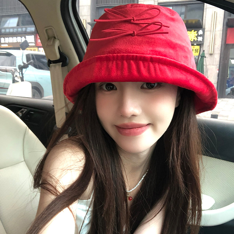 Corea del Sur retro botón rojo sombrero pescador mujer primavera y verano nicho de alta sensación de cara pequeña sombrero delgado sombrero de bañera