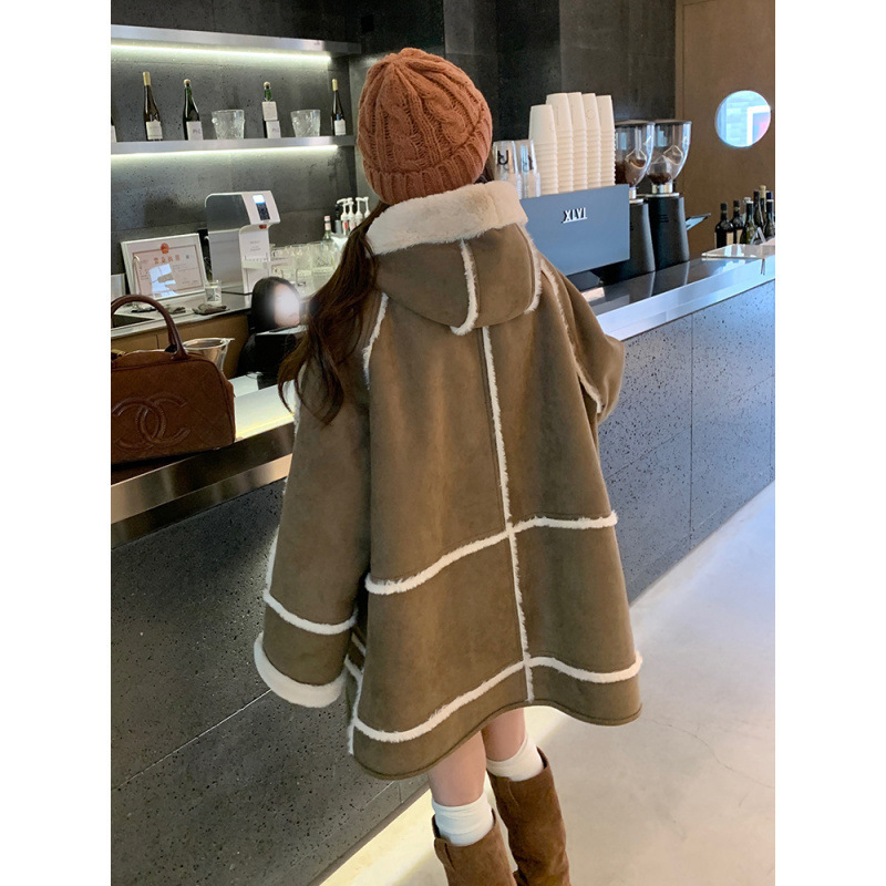 皮毛一体外套冬季2025新款羊羔加绒秋冬加厚宽松拼接连帽大衣