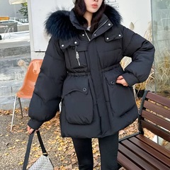 2025冬の新型大真毛ダウンジャケットの女性の中の長さは腰を収めて保温します。