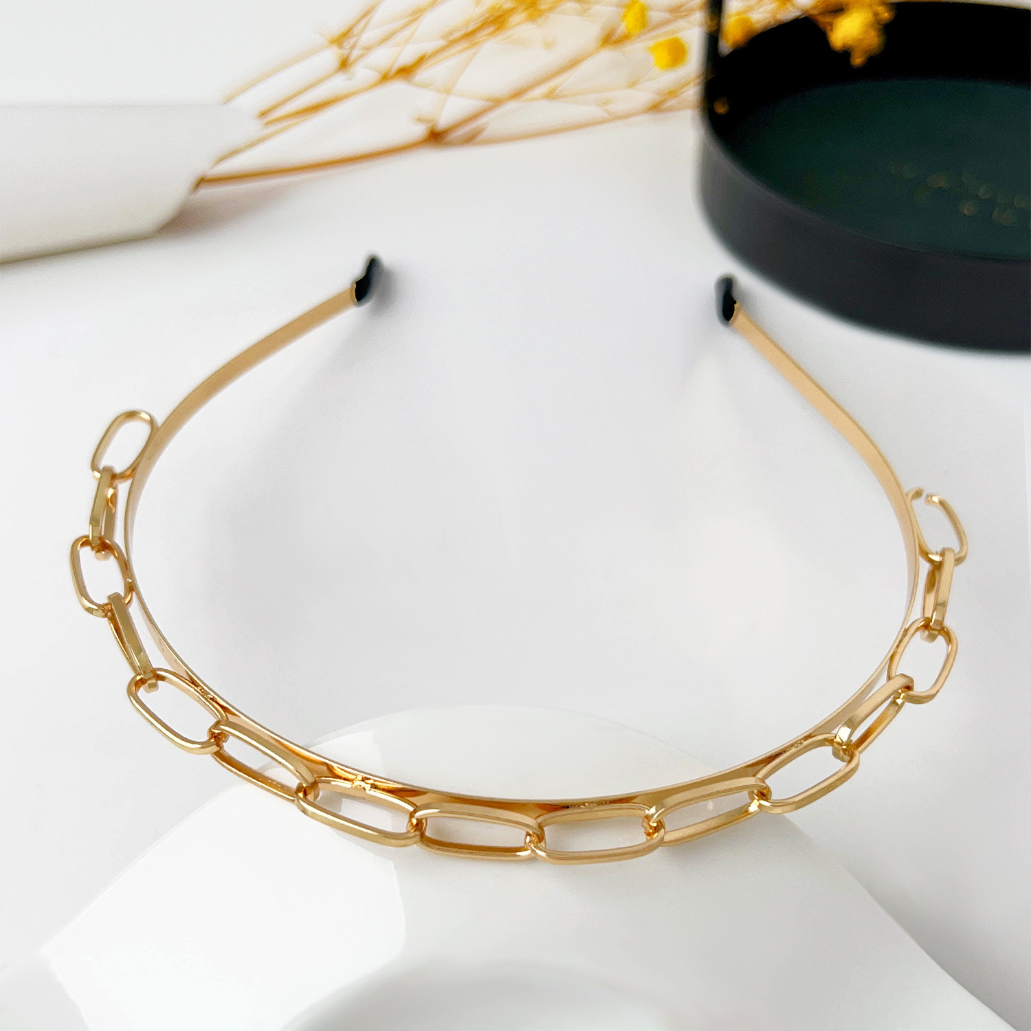 Metal headband-chain with cap