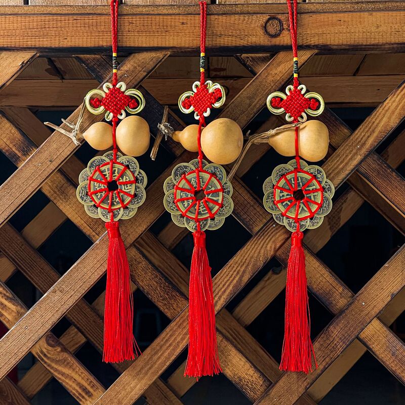 Rich knot gourd pure copper ten emperor plum blossom boutique Phnom Penh knot five emperor money car hanging home feng shui pendant five emperor money Rich knot gourd pure copper ten emperor plum blossom boutique Phnom Penh knot five emperor money car hanging home feng shui pendant five emperor money