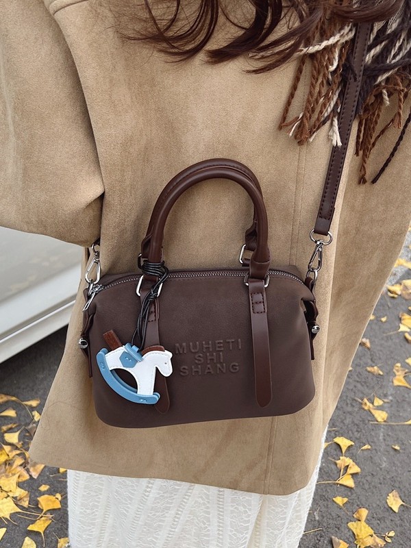Bolso de almohada portátil popular de este año, nuevo comercio exterior transfronterizo de mujeres retro textura de alta moda versátil mochila