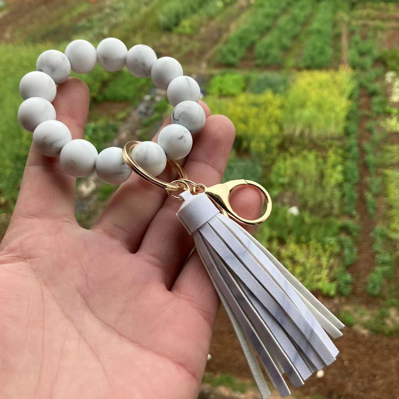 49g Weight Keychain Classification 1 Piece Quantity Daily Occasion 1 Piece Simple Style Round Silica Gel Beaded Keychain