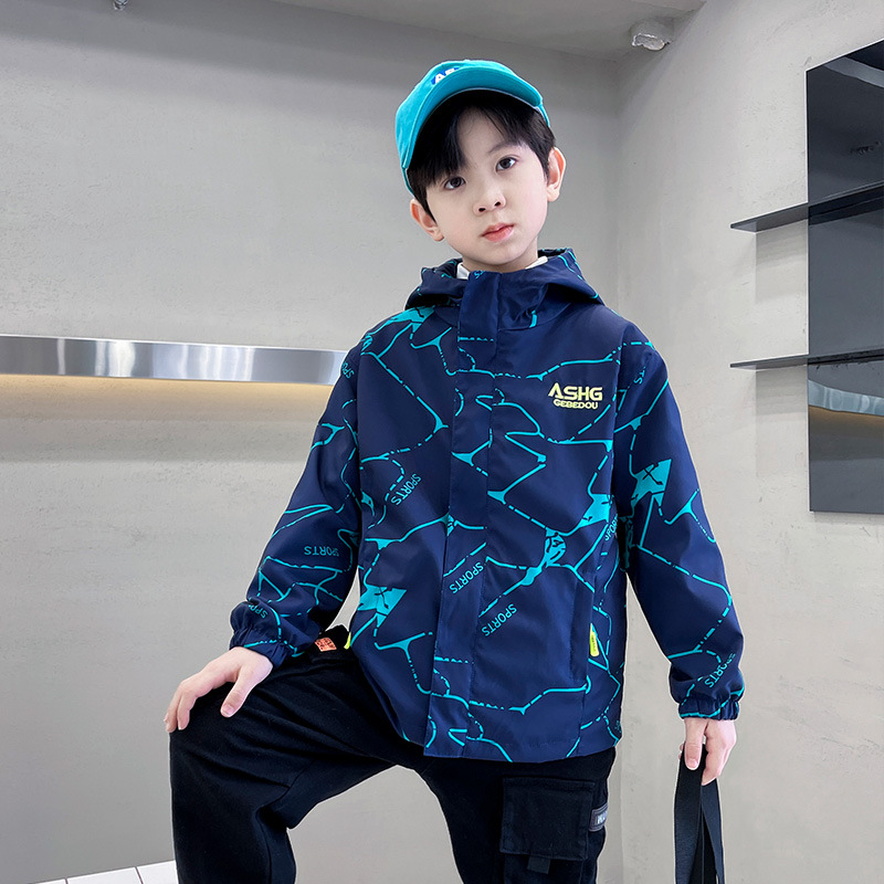 Chaqueta cortavientos para niños de primavera 2025 modelos de primavera y otoño versión coreana del nuevo estilo de los niños chinos y medianos