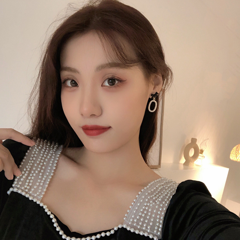 Sterling Silver Needle Japanese And Korean Ins Style Bow Pearl Oval Earrings Fashionable Elegant Lady Earrings H4130 display picture 4