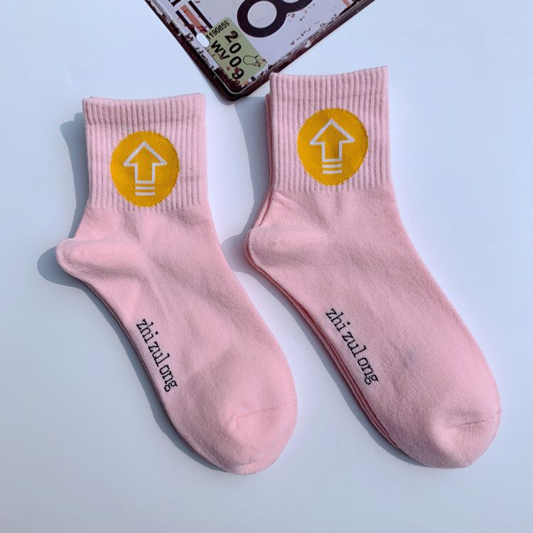 2025d Unisex Short Tube Trendy Ins Internet Celebrity College Style Street Personality Sports Skateboard Cotton Socks_voghion.com