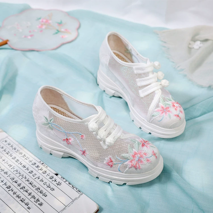 (Процветание) 2023 Новая обувь с этнической вышивкой Античная Ханьская одежда Обувь Увеличенная Женская одиночная обувь Обувь с дышащей сеткой