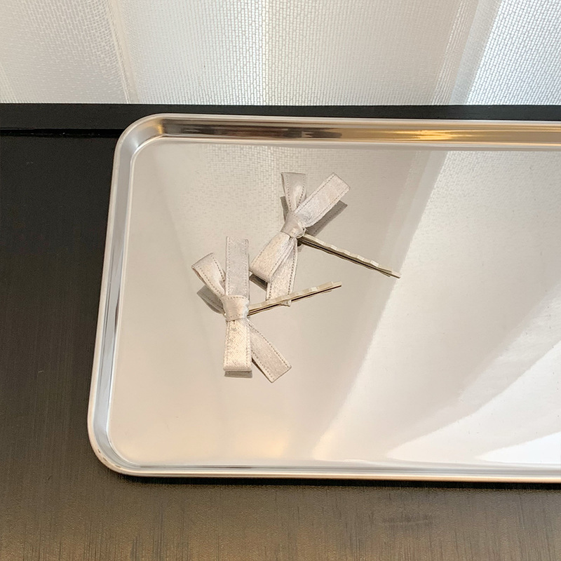 ¡Insfeng Silver es un artefacto mágico de tejido de cabello de la parte de la mano! Cabezas de cabello trenzadas de arco de cabello de cable telefónico