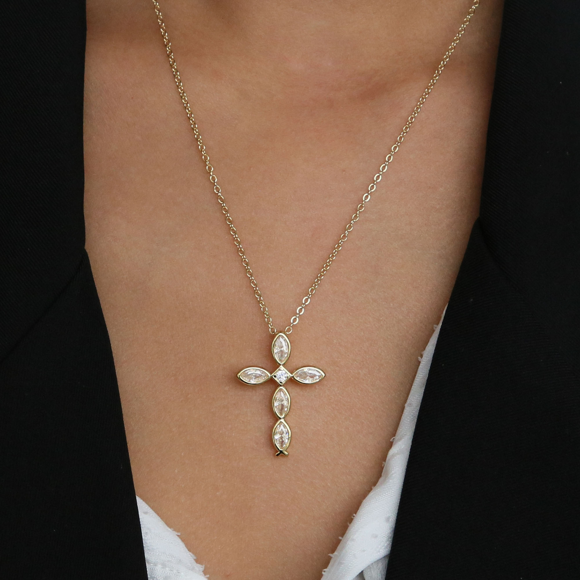 Copper Simple Style Plating Cross Pendant Necklace display picture 9