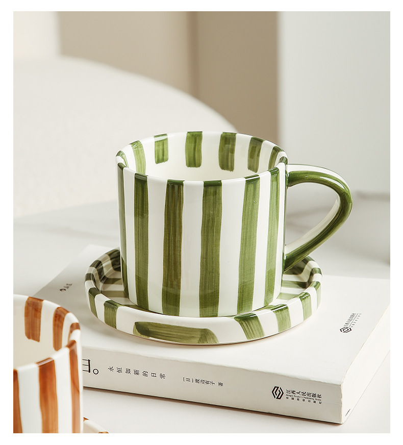 ceramics Material Stripe Pattern Casual, Cute Style Casual Cute Stripe Ceramics Plate Water Bottles 1 Piece 1 Set