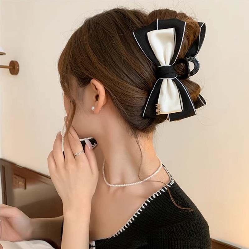 Kartenverpackte Schleifenklemme im eleganten Chanel-Stil, Haarklemme für große Haarmengen, Supermarkt-Haarzubehör für Damen, Haarklemme für den Hinterkopf, Hai-Klemme