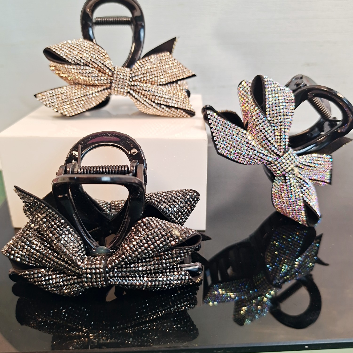 韓國水鑽蝴蝶結滿鑽抓夾名媛優雅高檔輕奢水鑽鯊魚夾領結髮夾髮飾