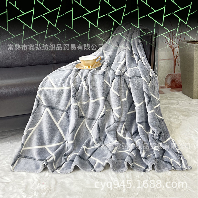 Double-Sided Flannel Luminous Blanket Black and White Diamond Grid Irregular Blanket Soft and Plaid Home Coral Fleece Carpet Double-Sided Flannel Luminous Blanket Black and White Diamond Grid Irregular Blanket Soft and Plaid Home Coral Fleece Carpet