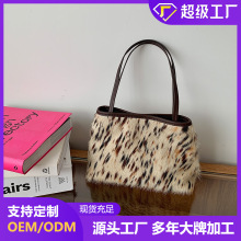 ߼RëyСμбrСŮ녶ƤС