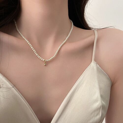 Choker with the same style as Zhong Chuxi, pearl necklace with small pearls, retro and light luxury neck chain for girls 