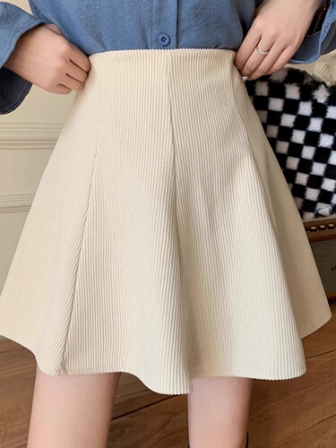 Women's Spring Autumn Pleated Wool Blend A-line Skirt for Plus Size Full figured Pear Shape Tall Waist Slimming Hip Covering Short Skirt