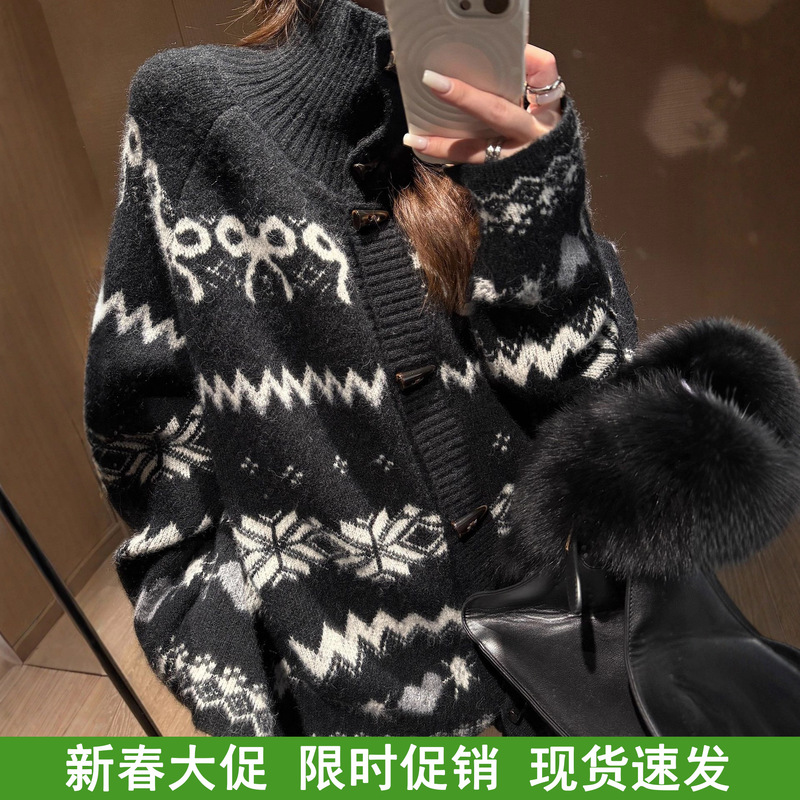 Hangzhou Italian-French American Retro Fair Isle Turtleneck Sweater Coat with Horn Buttons Knitted Cardigan for Women Hangzhou Italian-French American Retro Fair Isle Turtleneck Sweater Coat with Horn Buttons Knitted Cardigan for Women