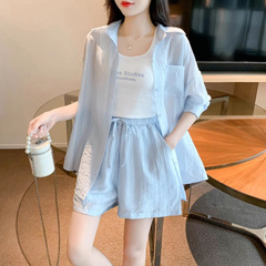 夏の服と日焼け止め服のシャツセット女性2025の新しいカジュアルシャツのストラップのパンツ3点セット