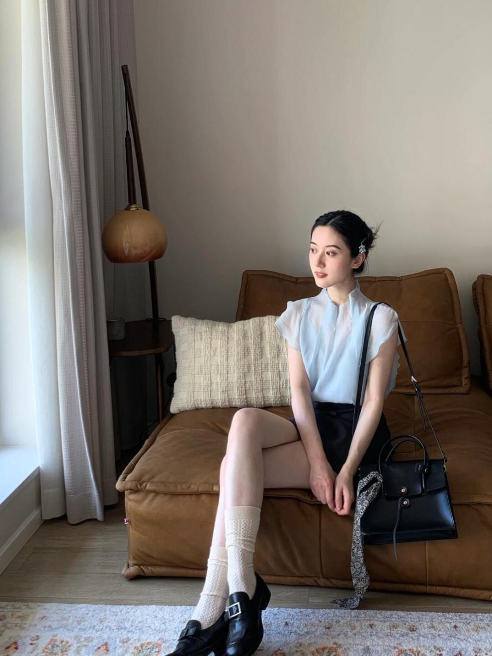 Áo voan nữ tay bay xếp diềm cổ điển Pháp — Váy ngắn nơ đen chi tiết 19