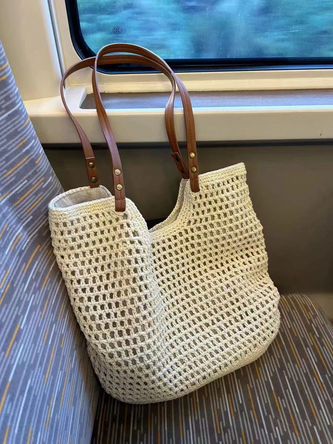 Capacious one-shoulder bag, beach shoulder bag 4