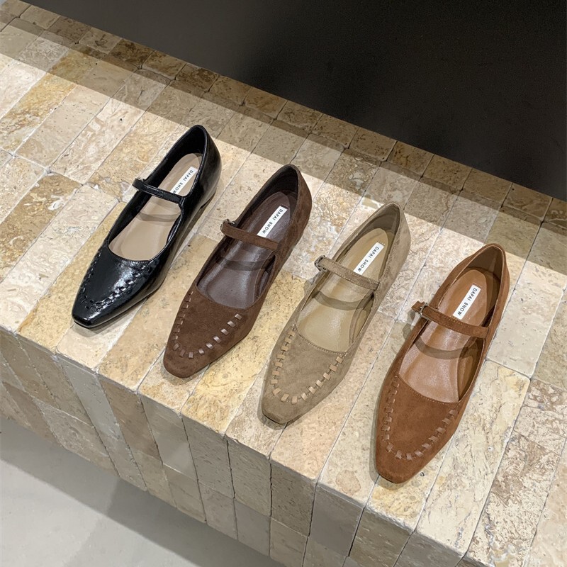 2025 Autumn Retro Pointed Toe Inner Heightening Buckle Strap Mary Jane Women's Shoes Commuter Style French Pumps 2025 Autumn Retro Pointed Toe Inner Heightening Buckle Strap Mary Jane Women's Shoes Commuter Style French Pumps