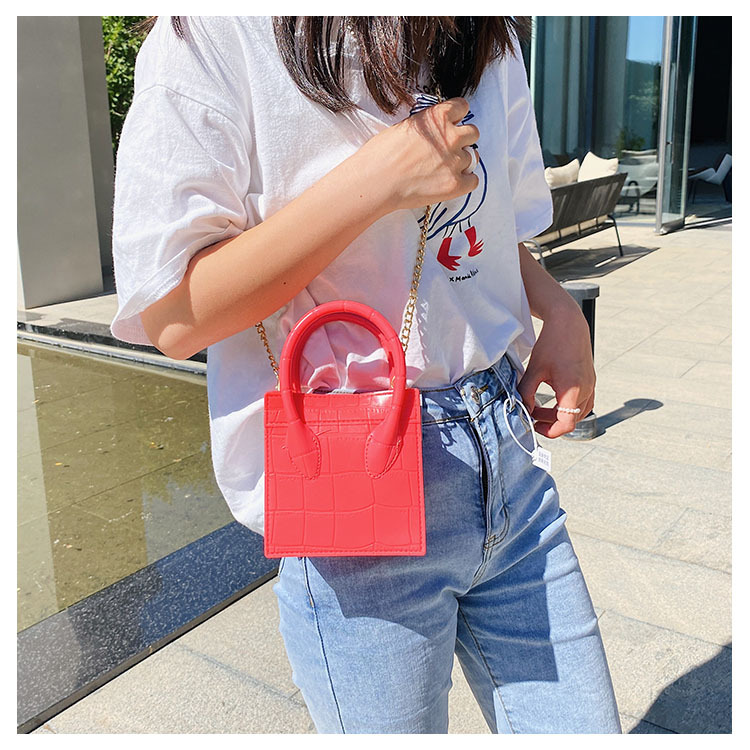 2025 Cross-border new popular smiling face bag, small square bag, fashionable and versatile chain hand bag, shoulder and crossbody jelly women's bag undefined
