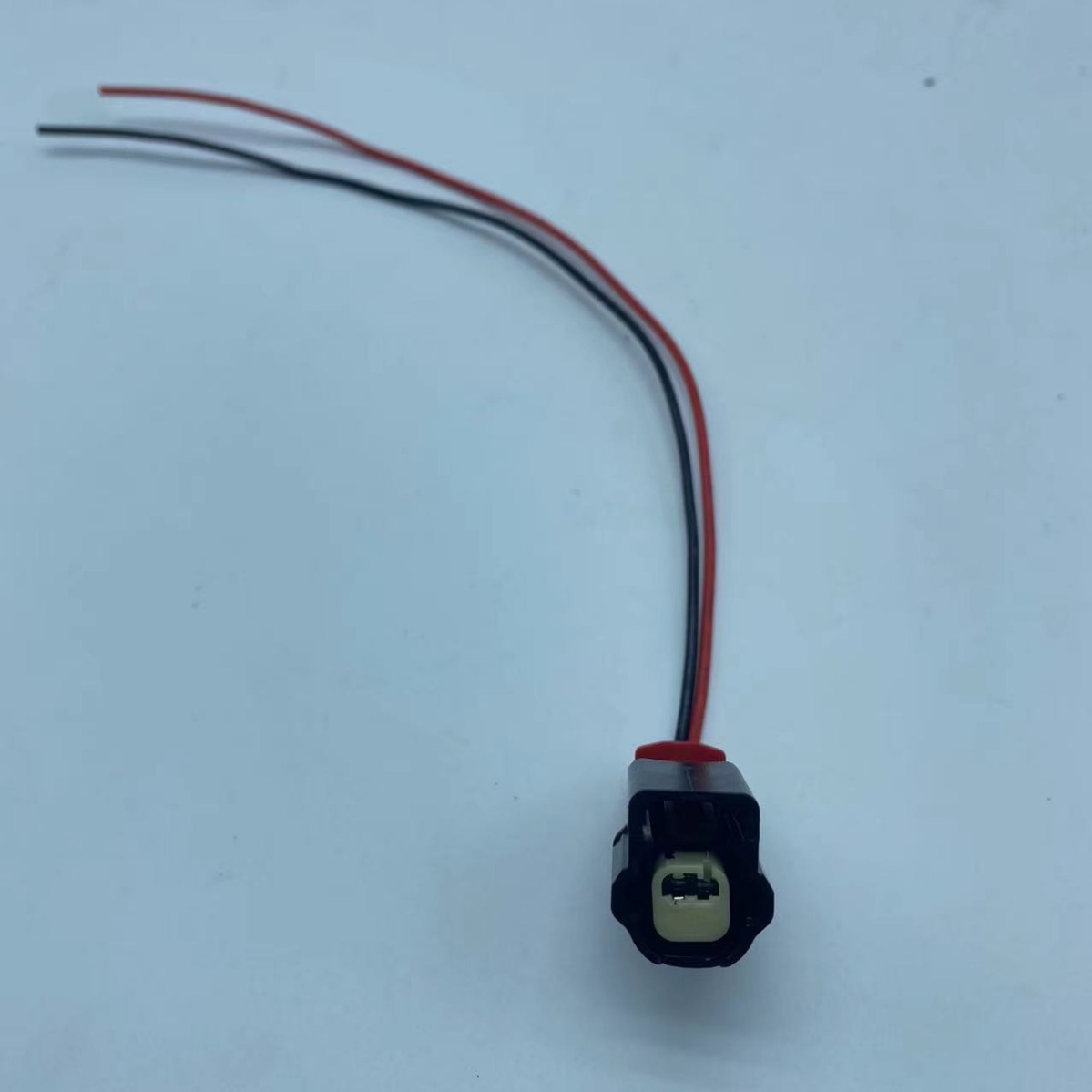 适配皇冠凌放亚洲狮亚洲龙奕泽卡罗拉双擎前雾灯LED灯座插头2孔