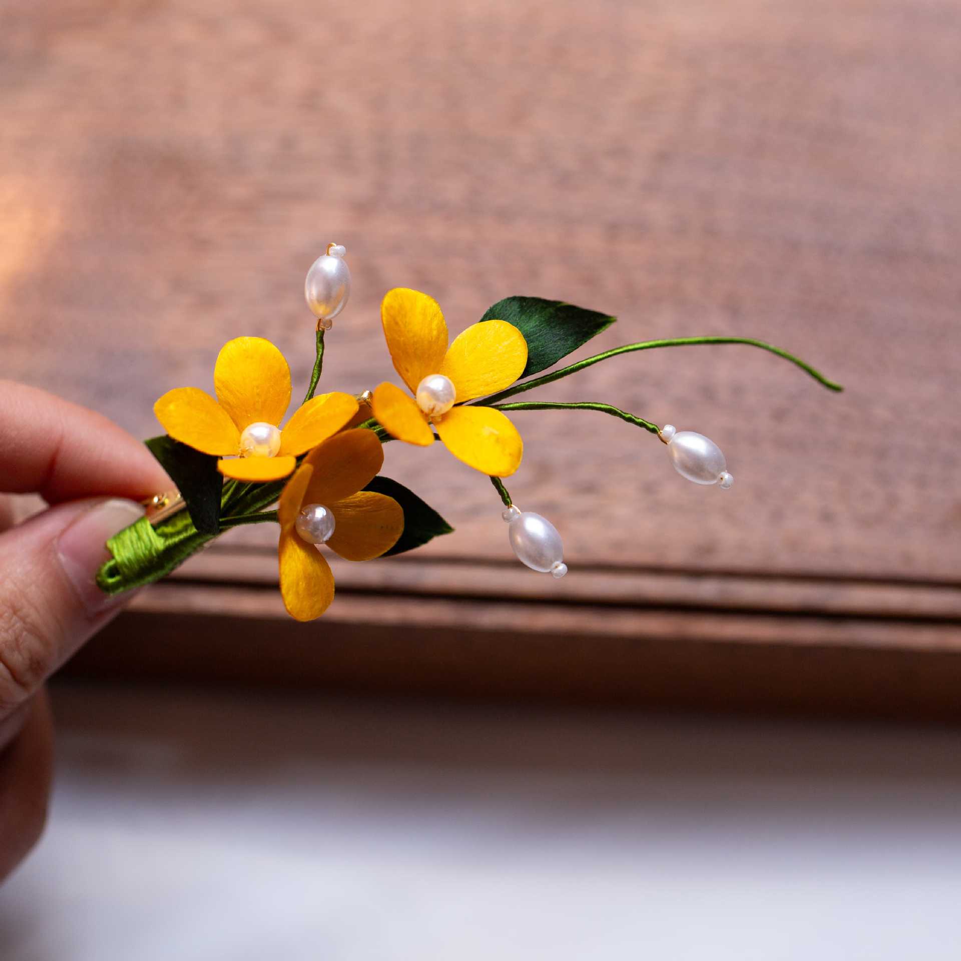 Traditional handmade velvet flower silk osmanthus hairpin, ancient style fairy side clip hair accessory, Hanfu hair stick, hair ornament